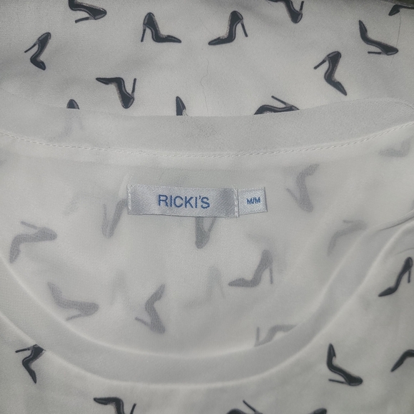 Ricki's White Sleeveless Top with High Heel Print M - Picture 6 of 6